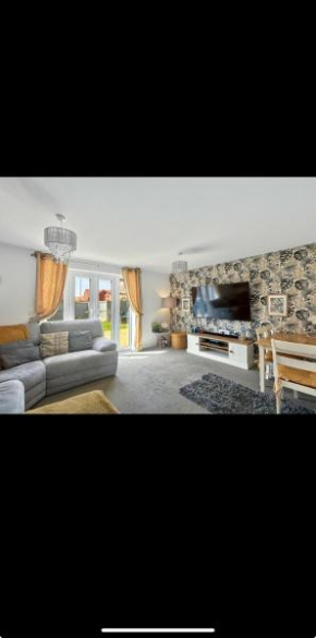 Spacious double room with king size bed